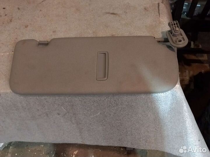 Солнцезащитные козырёк левый Hyundai Solaris