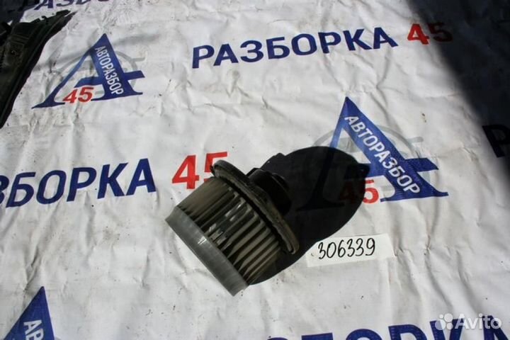 Моторчик отопителя для Suzuki Wagon R+ 2000-2008г