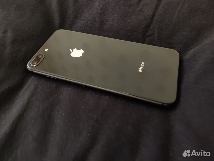 iPhone 8 Plus, 64 ГБ
