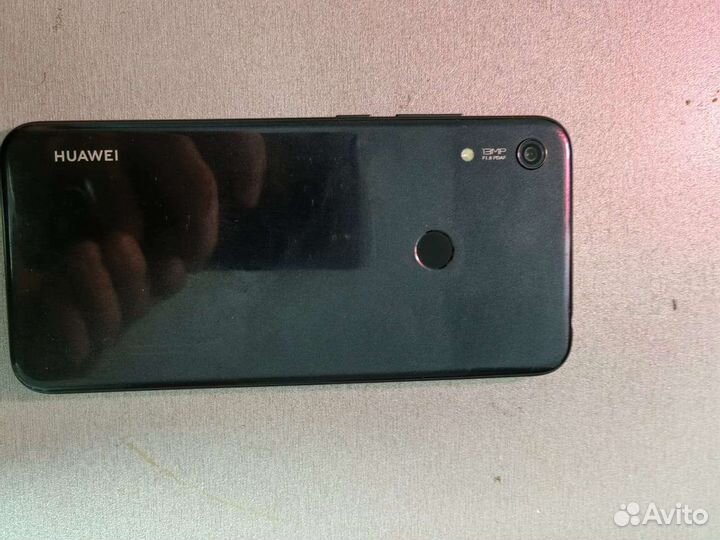 Телефон Huawei