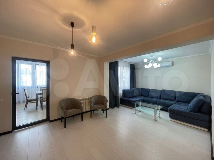 Дом 300 м² на участке 2 сот.