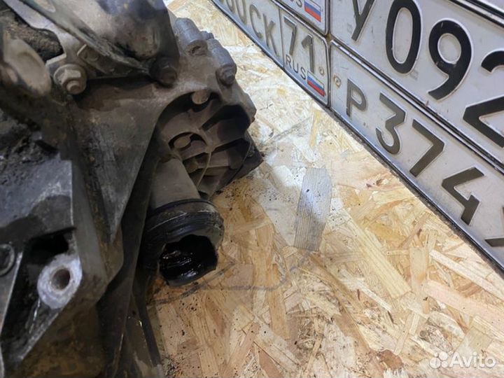 МКПП Ford Focus 2 седан 1.8 2009