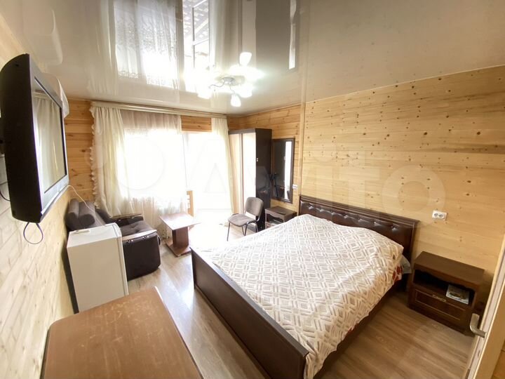 Дом 30 м² на участке 8 сот.