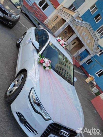 Свадебные украшения на машину