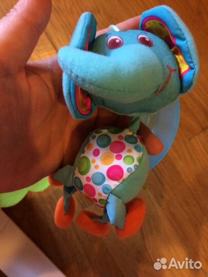 Музыкальный мобиль на кроватку бумбокс Tiny love