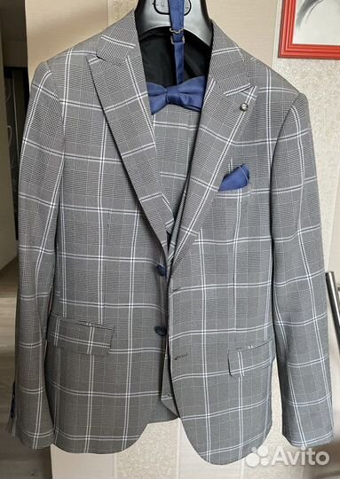 Мужской костюм