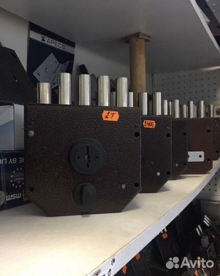 Замки дверные врезные