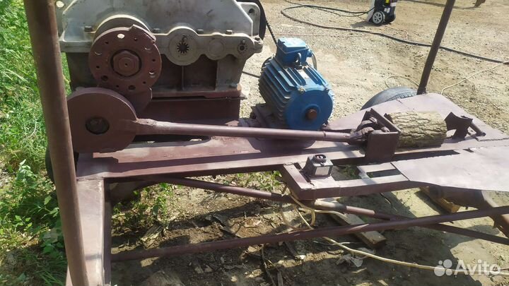 Дровокол, колун дров, горыныч