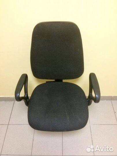 Компьютерное кресло