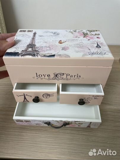 Шкатулка для украшений