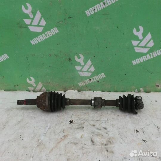 Полуось передняя левая Митсубиси Галант 8