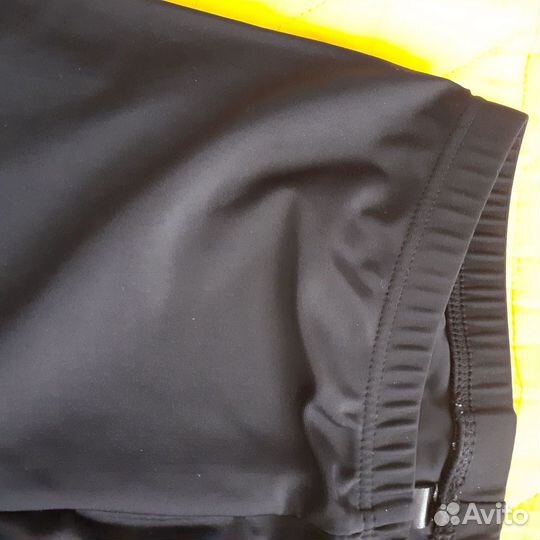 Продам купальник гимнастический, лосины и юбки