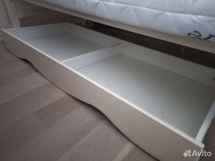 Кроватка Bambolina divina LUX cristallo Swarovski