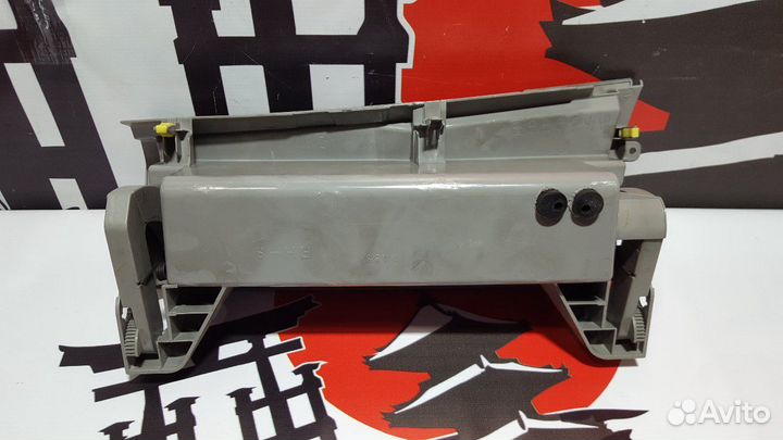 Бардачок Toyota Corolla Axio NZE141 1NZ-FE 2010