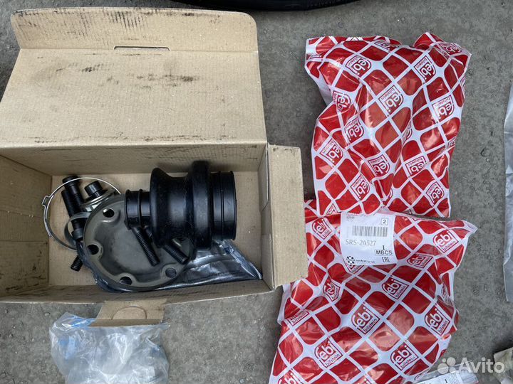 Запчасти для Mercedes 190 w201