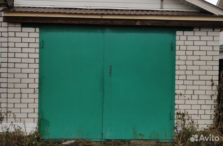 Ворота гаражные металлические распашные бу