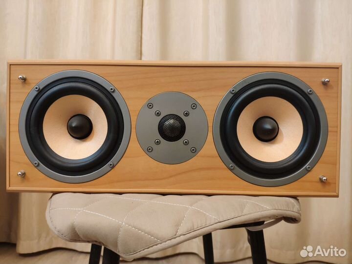 Центральная колонка sven HP-740C