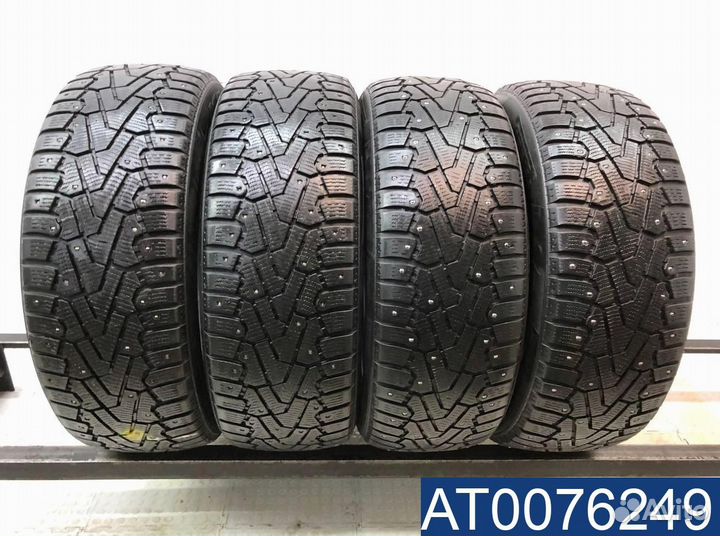 Pirelli Ice Zero 215/55 R17 98V