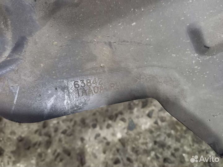 Передний правый подкрылок Murano Z51