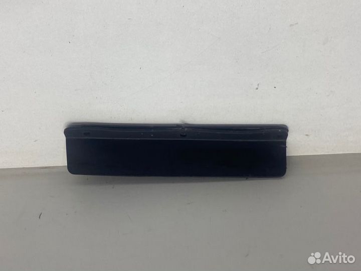 Брызговичок передний правый Lexus Lx 570 2015-2021