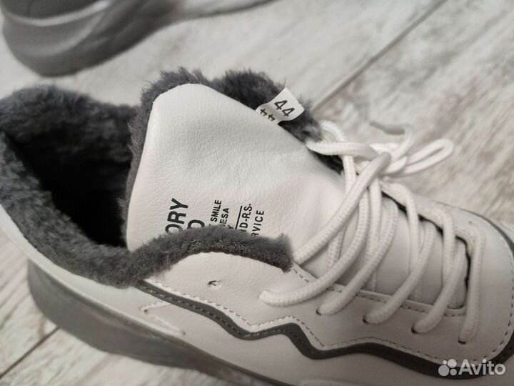 Кросовки осенние