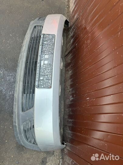 Передний бампер Ford Fiesta MK5