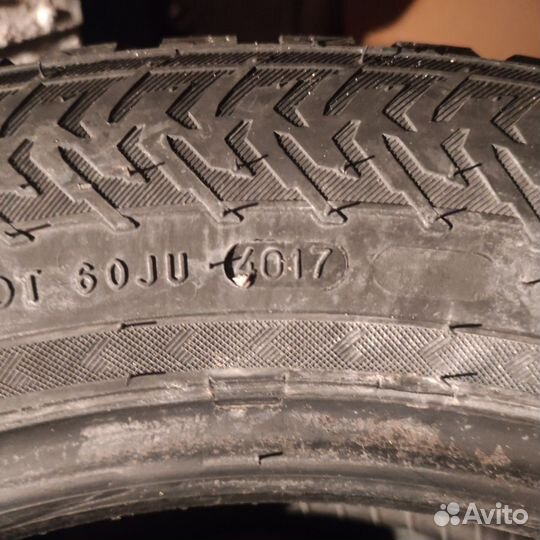 Nokian Tyres Hakkapeliitta 8 SUV 215/60 R17 100T