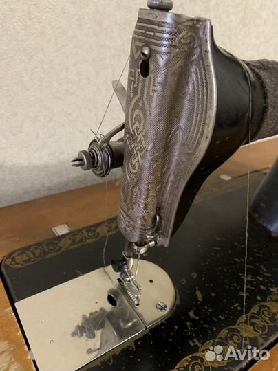 Швейная машина