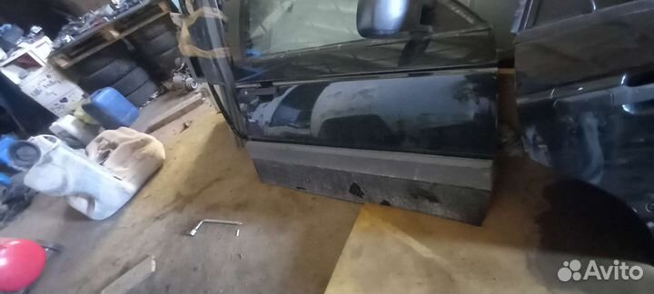 Двери комплект фольксваген б3