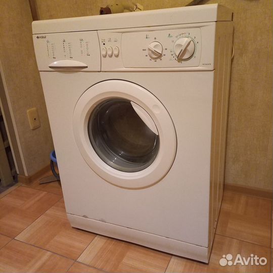 Продам стиральную машину