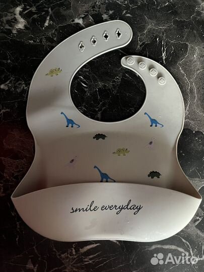 Слюнявчик силиконовый