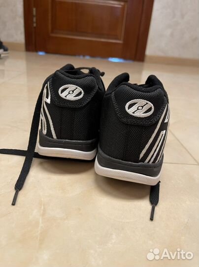 Кроссовки с роликами