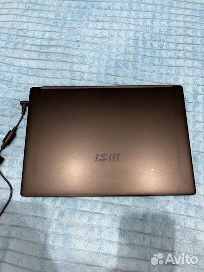 Ноутбук MSI Modern 14 C12M-230RU черный