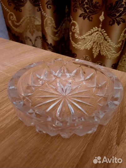 Хрустальная пепельница