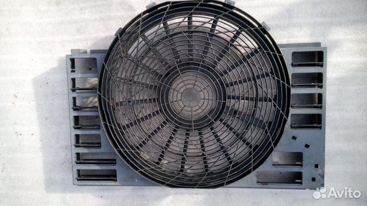 Bmw 7 серии E65 диффузор вентилятора