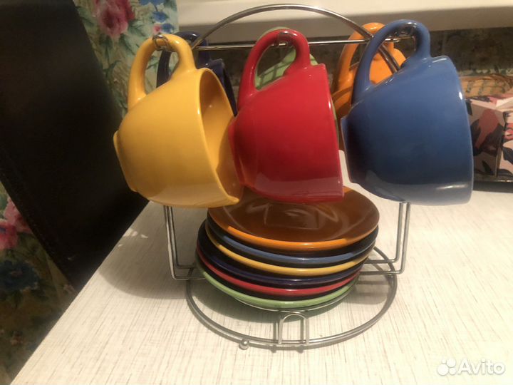 Набор чашек на подставке