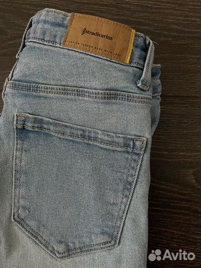 Джинсы stradivarius mom slim 36