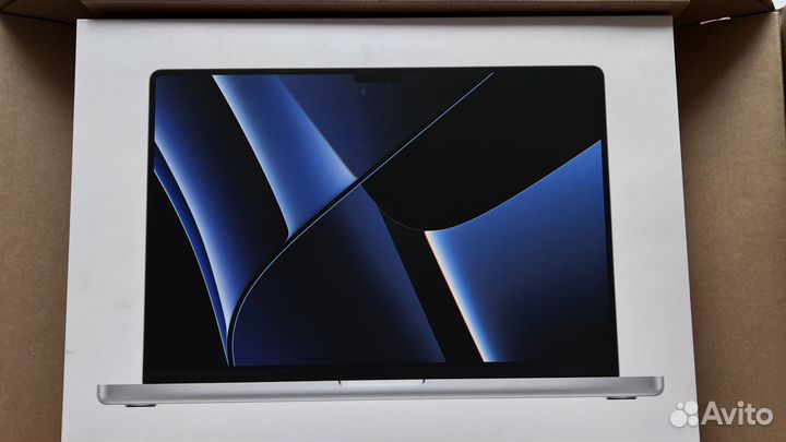 Macbook pro 16 m2 pro 16 / 512