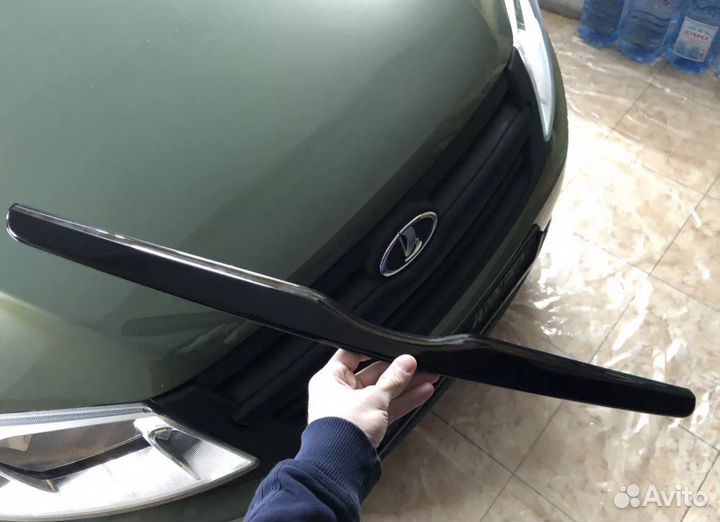 Сабля решетки granta черный лак или мат