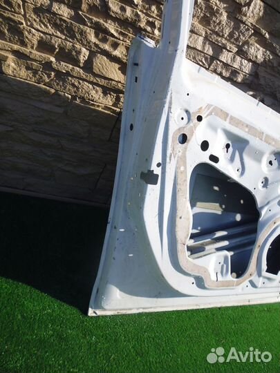 Опель Мерива В дверь передняя левая с 2010