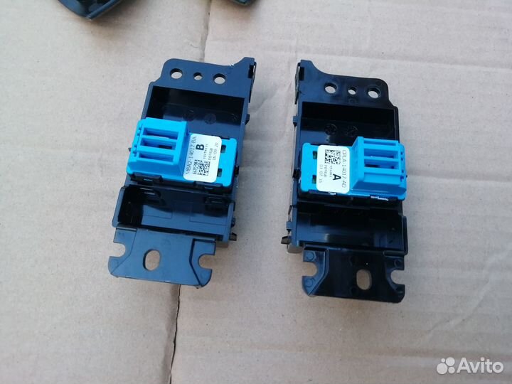 Кнопка центрального замка Range Rover Sport 2