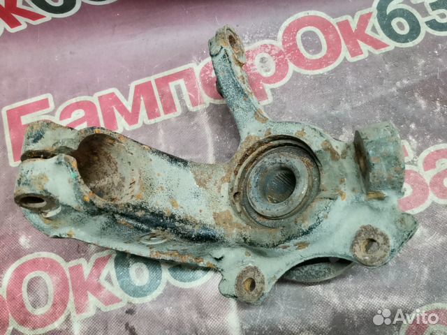 Кулак поворотный передний правый Volkswagen Polo