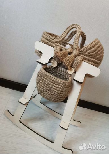 Кукольная люлька из джута с качалкой