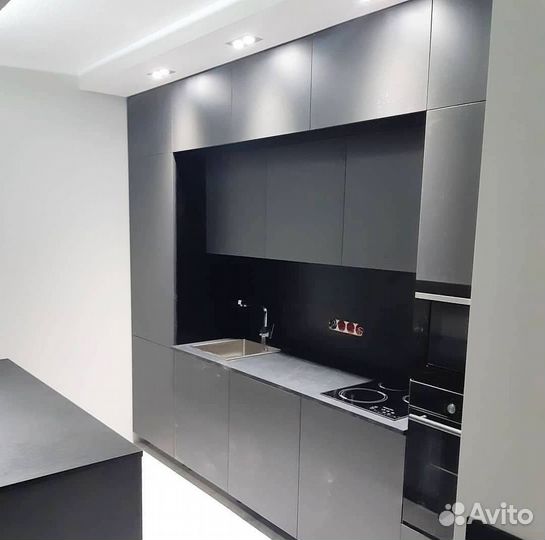 Кухонный гарнитур на заказ. Paccpoчкa дo 12 мecяцe