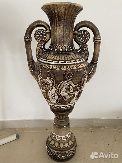 Напольная ваза