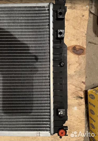 Радиатор охлаждения двигателя audi A4 94-01
