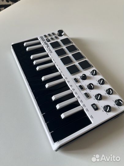Midi-клавиатура 25 клавиш Akai MPK Mini MK2 White
