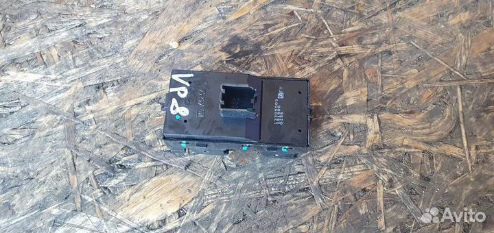 Блок управления стеклоподъемниками Opel Meriva B