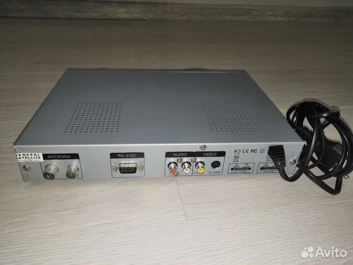 Отличный цифровой эфирный ресивер стандарта DVB-T