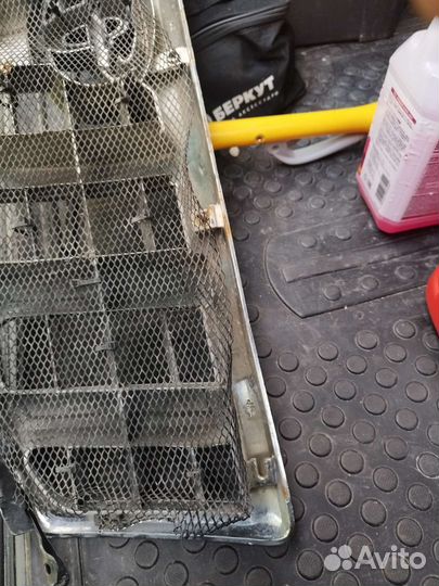 Решетка радиатора prado 120